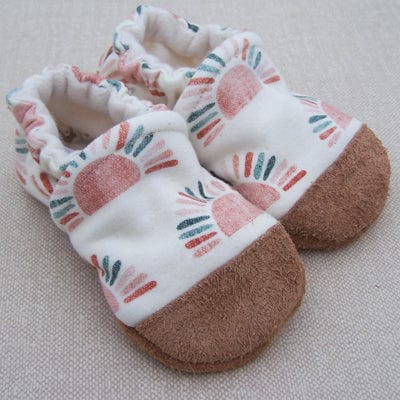 Sunrise Organic Slippers Snow + Arrow Lil Tulips