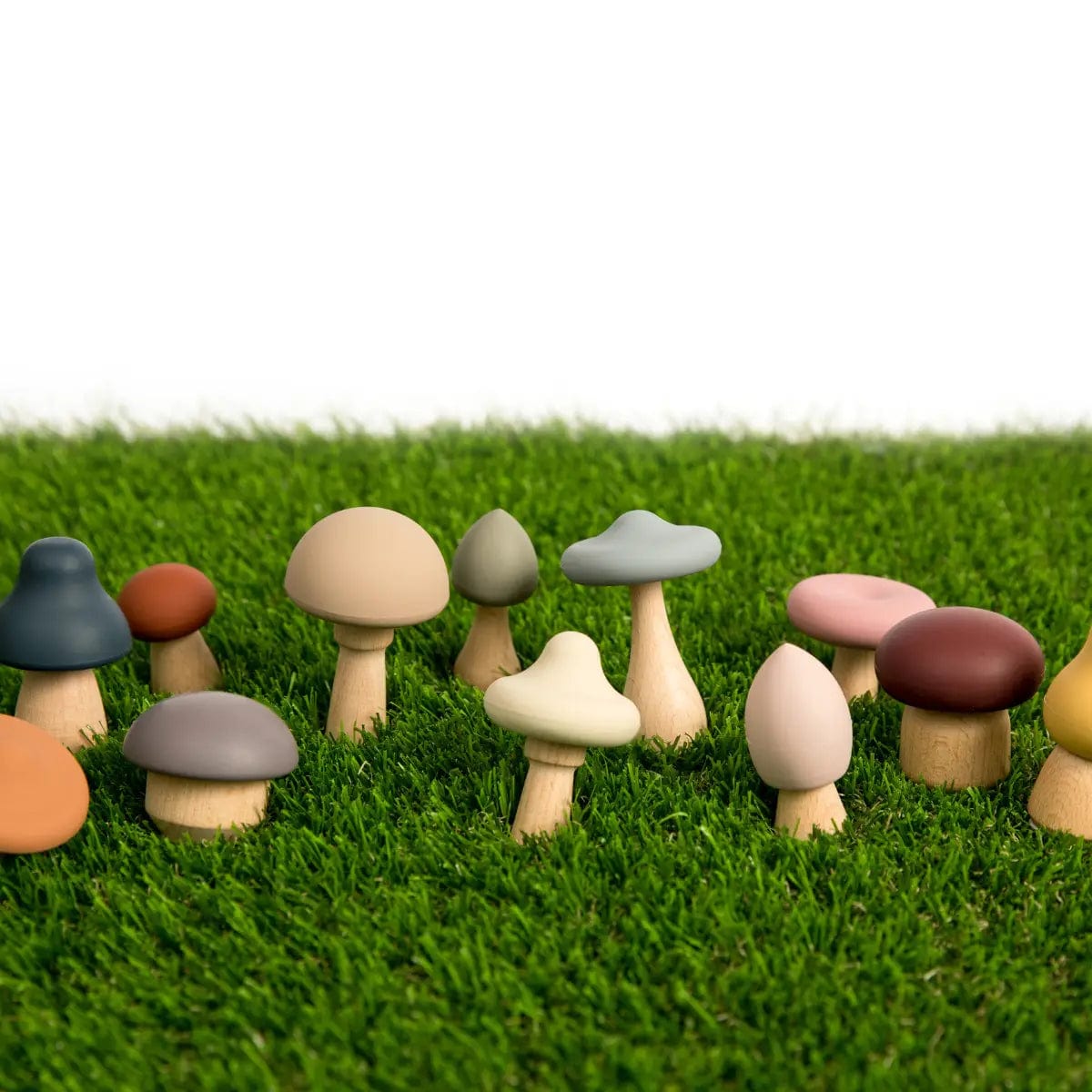 Wood + Silicone Mushroom Sorting Set Bug + Bean Lil Tulips